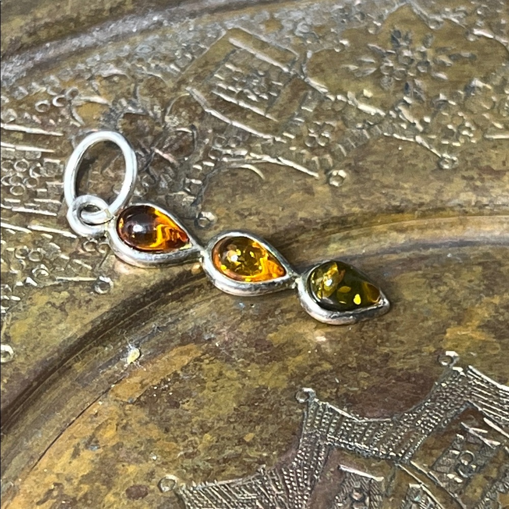 Hand Crafted Sterling Silver Charm 3color Natural Amber and Teardrops